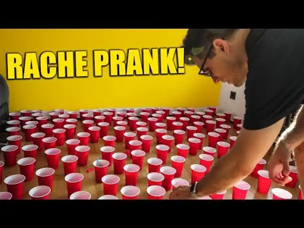 Über 100 BECHER voller FARBE