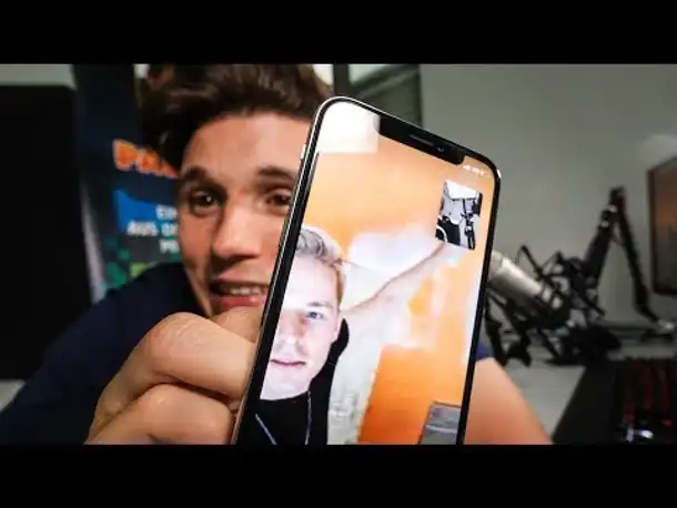 Rewi besprüht mein Zimmer im UFO